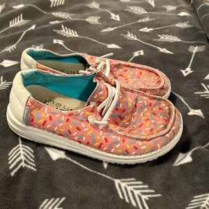 Hey dude Wendy sprinkle shoes size 10